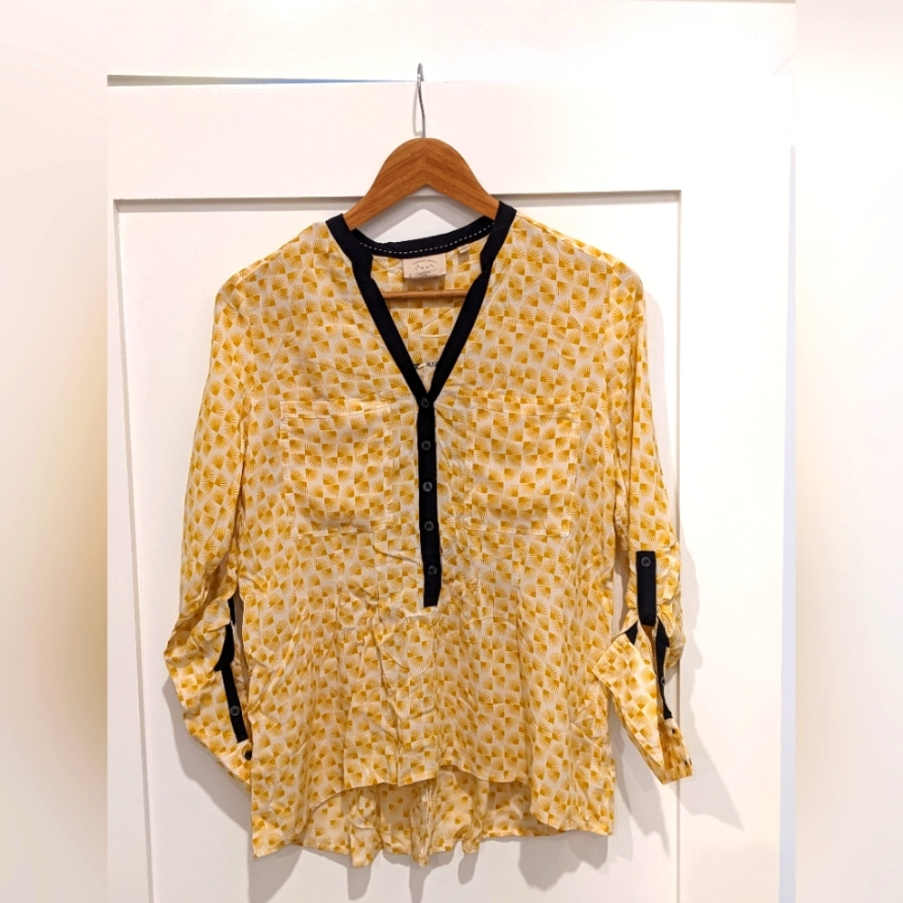 Anthropologie Vanessa Virginia long sleeved top